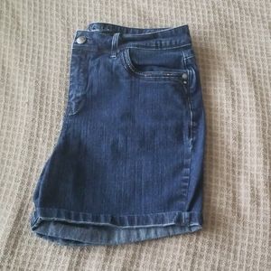 Gloria Vanderbilt Shorts